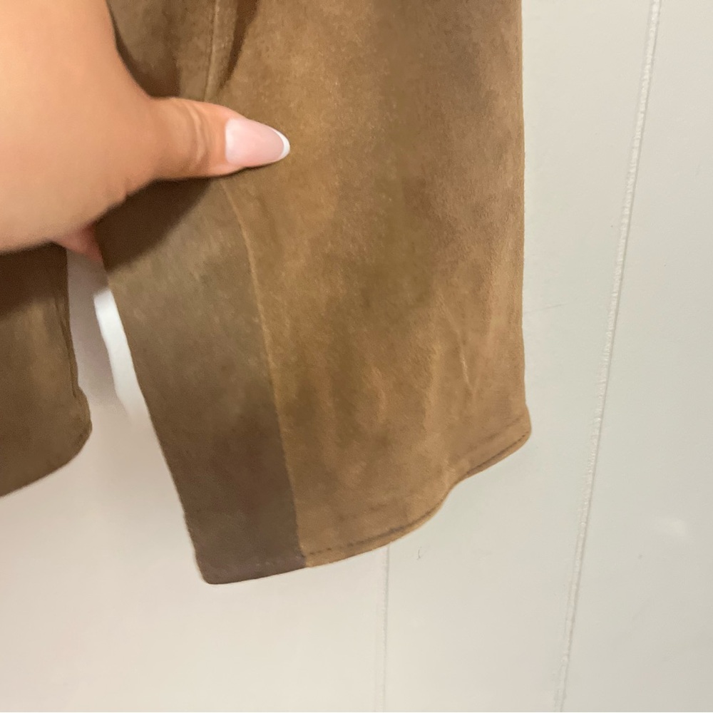 Brown suede collarless jacket - Picture 3 of 11